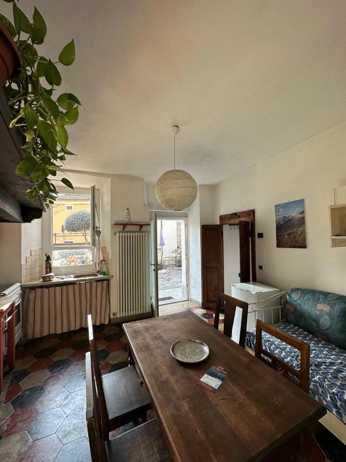 Апартаменты Casa Sasso E Legno Оменья Экстерьер фото